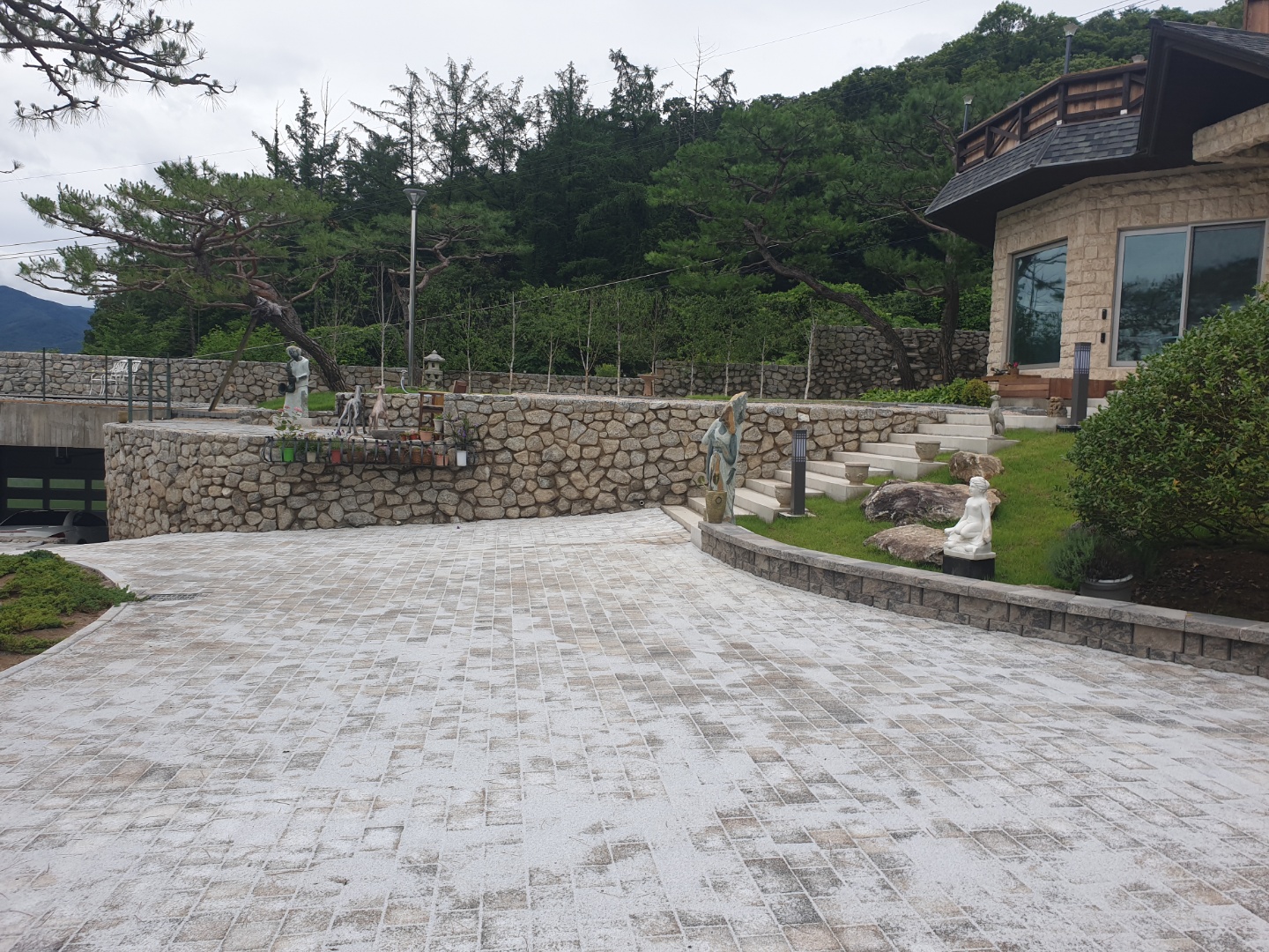 2049928719_QV3XL5zh_93f2a3202eb92c57c8e44ed51166732b1a275cd7.jpg 이미지크게보기